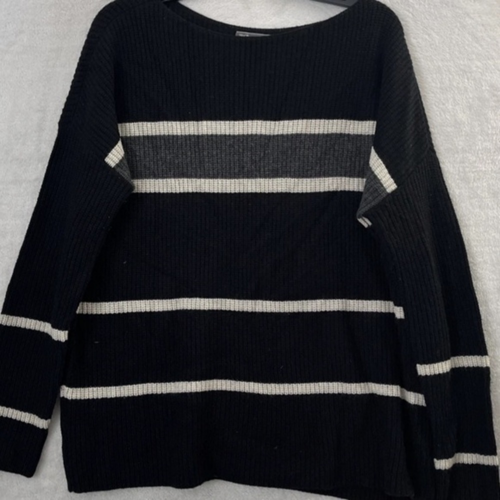 Vince Black Striped Cashmere and Wool Sweater Size Medium (runs large)